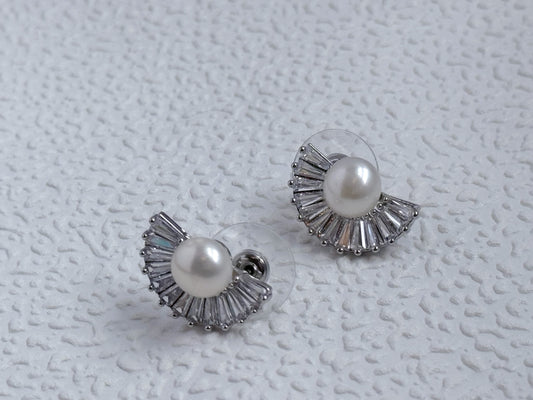 Earrings  Faux Pearl Decor With Shiny Zircon Inlaid